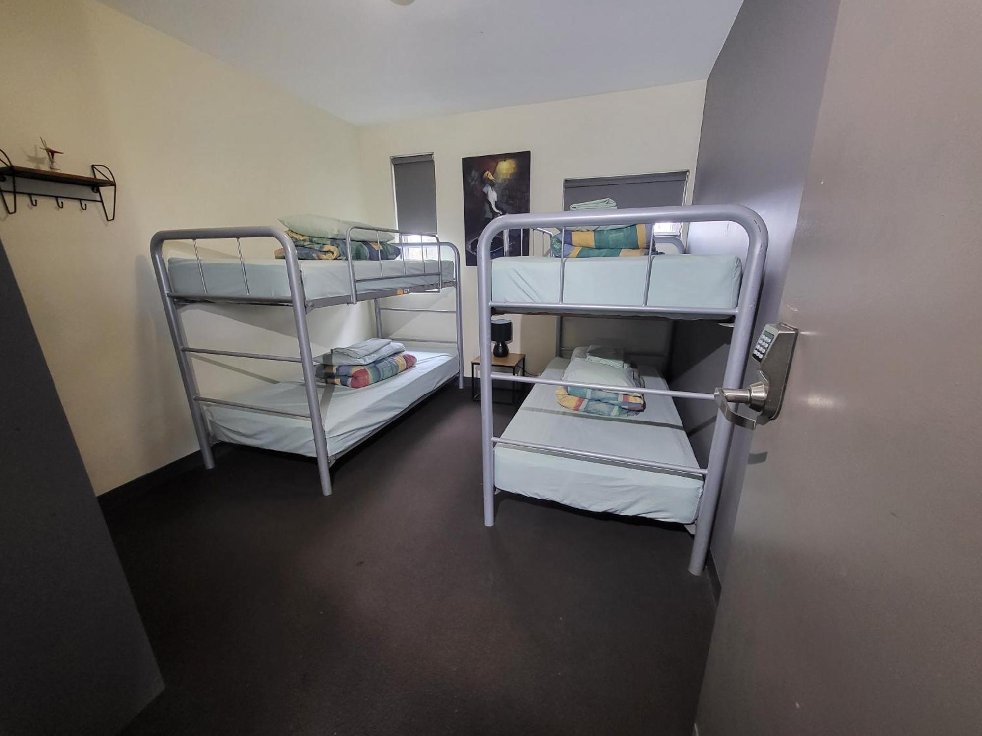Swansea Backpacker Lodge חדר תמונה